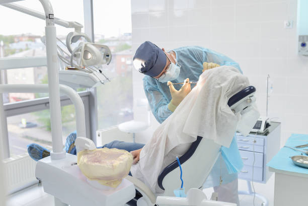 Best Emergency Tooth Extraction in Lakeshire, MO